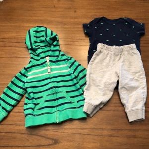 Carter’s Infant Boys 3 Piece Set - 9 months